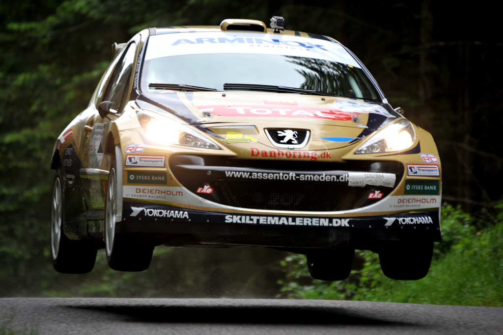 Christian Jensen går efter sæsonens første sejr i årets Sydhavsrally
(Foto: Peugeot Sport Dealer Team DK)
